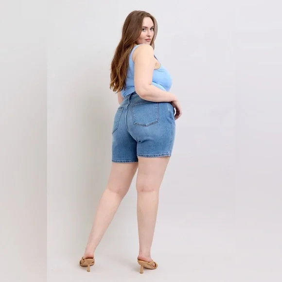 Judy Blue 2 Button Denim Shorts with Pockets Plus Size Classic Blue Denim Shorts - Picture 11 of 15